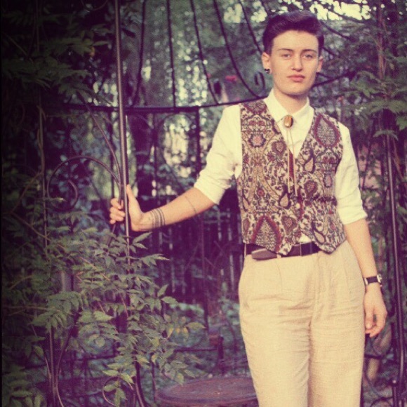 Meet your Posher, Dani - Picture 5 of 6